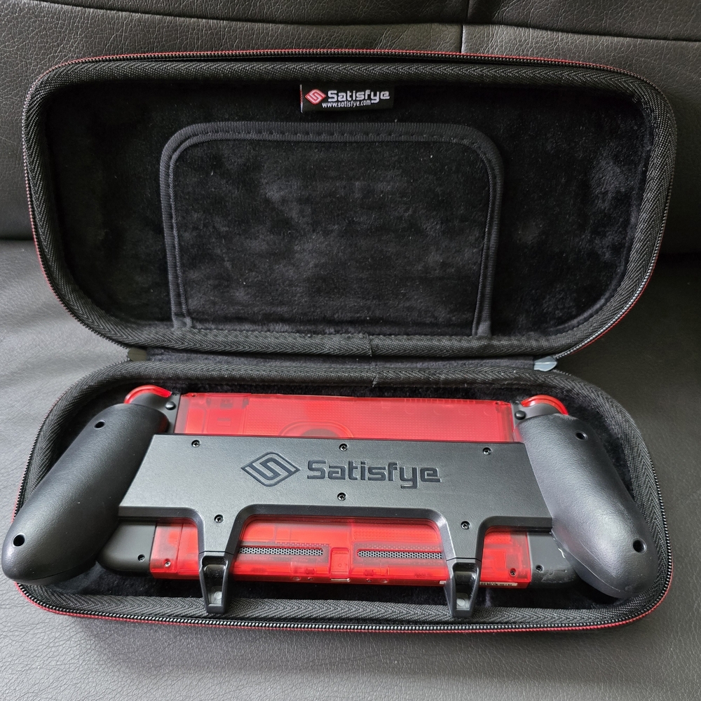 Nintendo Switch Custom Red Shell - Picture 3 of 5
